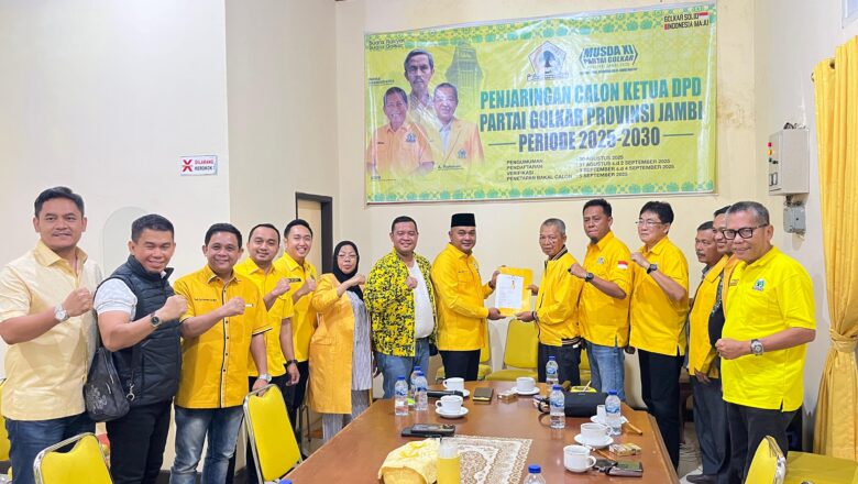Pastikan Maju Ketua DPD Golkar Jambi, Agus Rubiyanto Serahkan Berkas Pencalonan