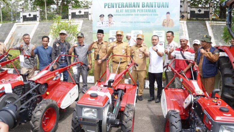 Bupati Agus Rubiyanto Tegaskan Bantuan Alsintan dari Kementan 100 Persen Gratis
