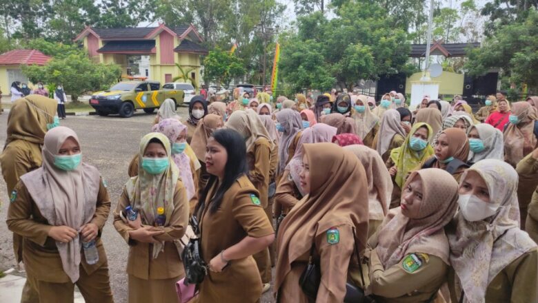 Lagi Paripurna, Ratusan R4 Mendadak Datangi DRPD Tebo