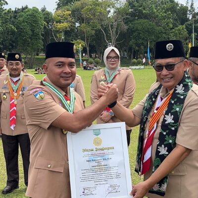 Agus Rubiyanto Dianugerahi Perintis Utama Oleh Kwarda Gerakan Pramuka Provinsi Jambi